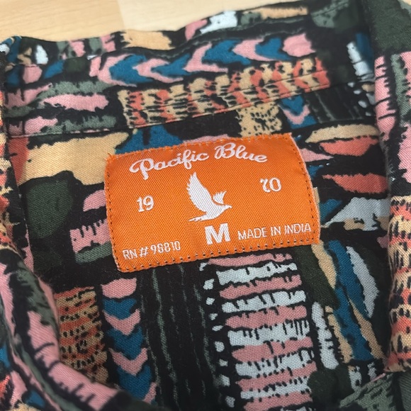 Lightweight Patterned Button Down - Picture 3 of 7